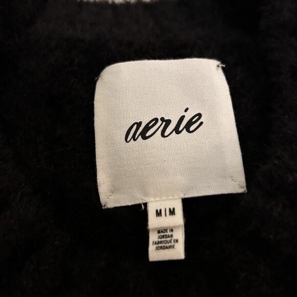 Aerie Women’s Black Cable Cozy Soft Knit Cropped Long Sleeve Sweater Size M - Picture 9 of 11